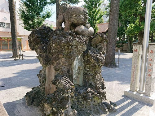 お三の宮日枝神社の狛犬