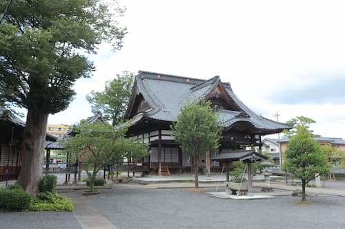 河濯山 芳春寺