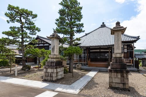 華岳山 経王寺