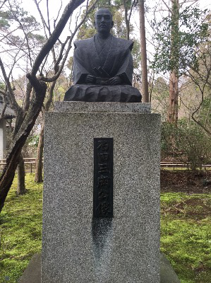 龍潭寺の像