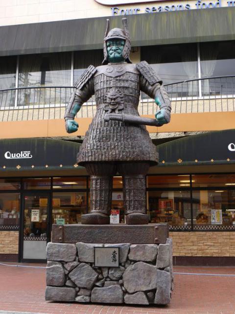三吉稲荷神社の像