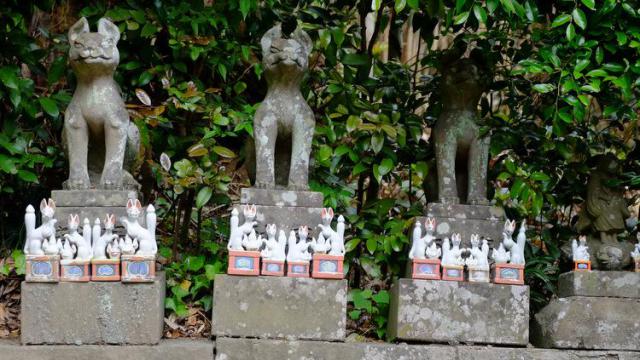 松江城山稲荷神社の狛犬