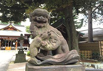 中野沼袋氷川神社の狛犬