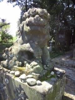三日月神社の狛犬