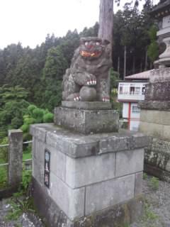 中之嶽神社の狛犬