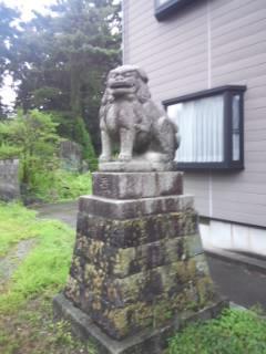 新治神社の狛犬