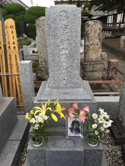 石田寺のお墓