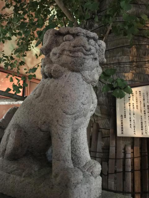 誕生八幡神社の狛犬
