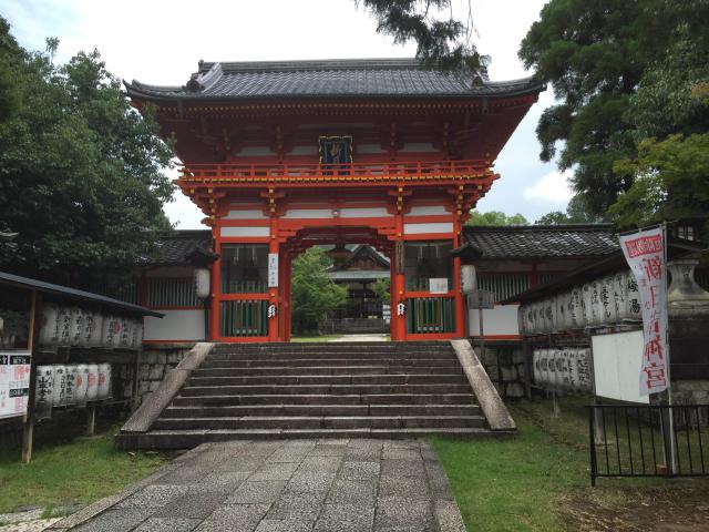 新日吉神宮の山門