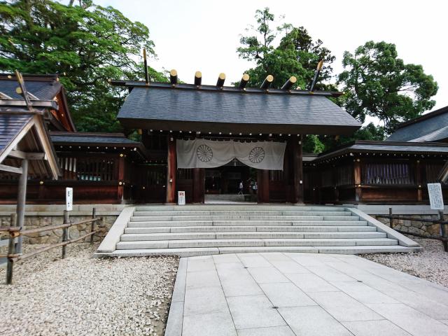 籠神社の山門