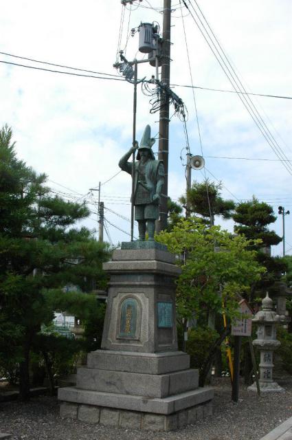 豊国神社の像