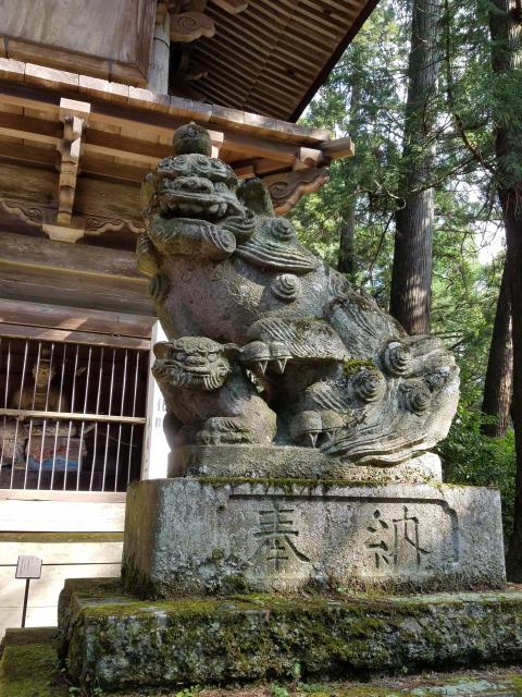 鷲子山上神社の狛犬
