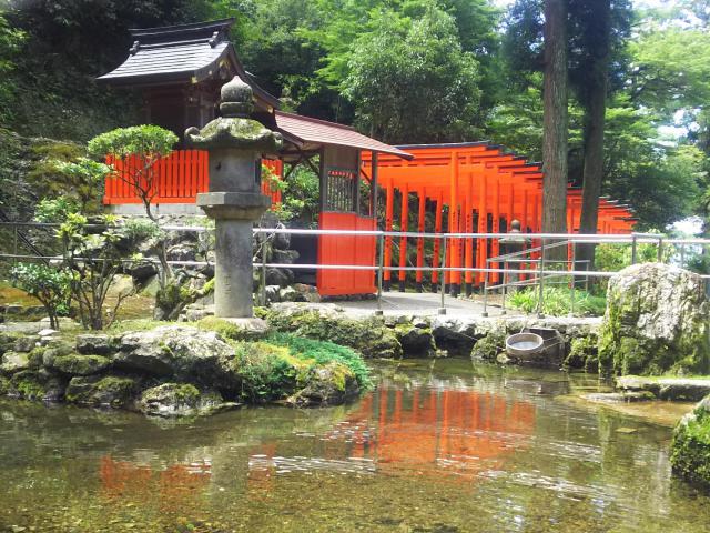 伊奈波神社の庭園