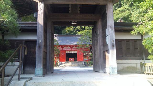 荏柄天神社の山門