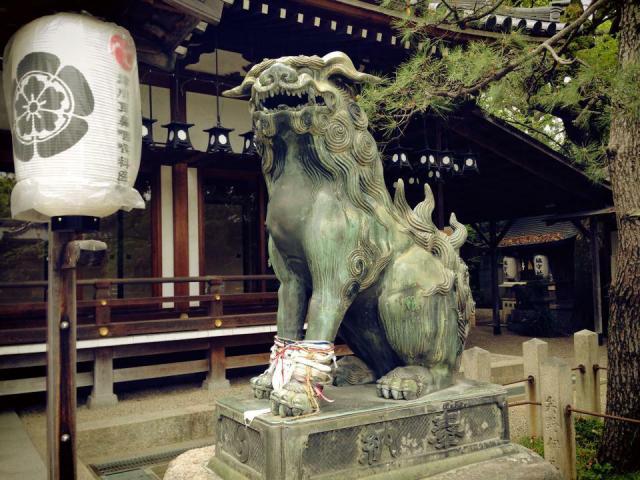 杭全神社の狛犬