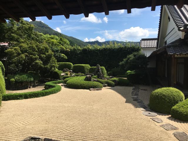 頼久寺の庭園