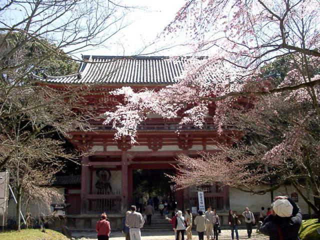 醍醐寺の山門