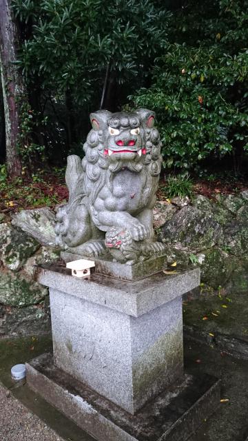 佐那神社の狛犬