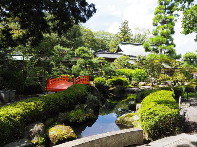 大井神社の庭園