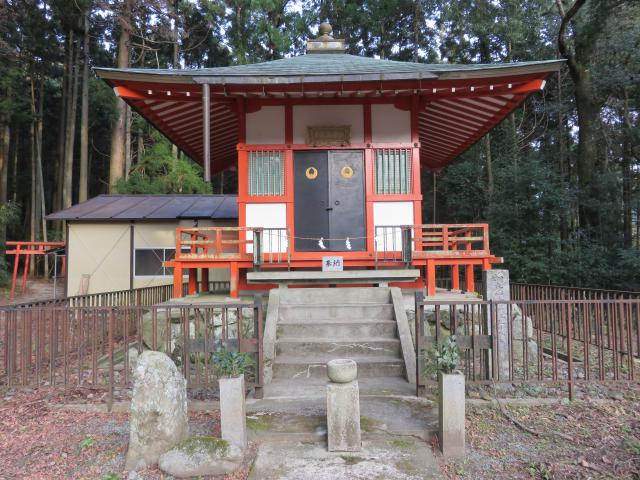 談山神社の末社