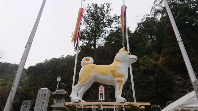 辰水神社の狛犬