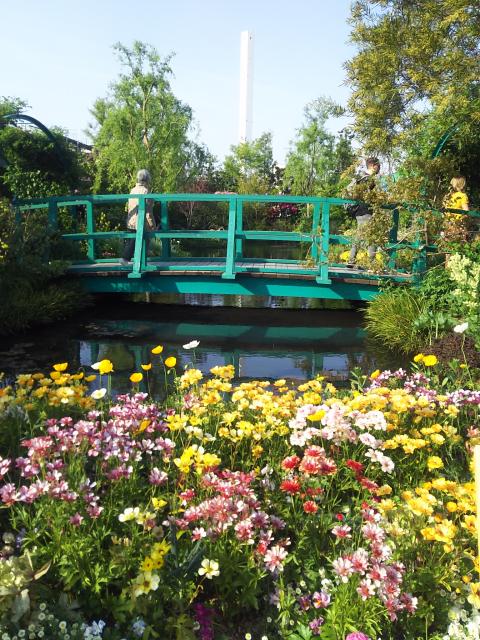 伏見稲荷神社の庭園