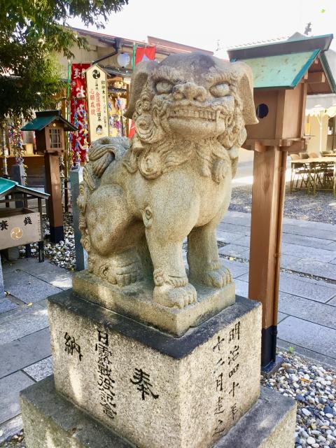 伊奴神社の狛犬