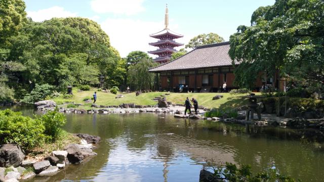 浅草寺の庭園