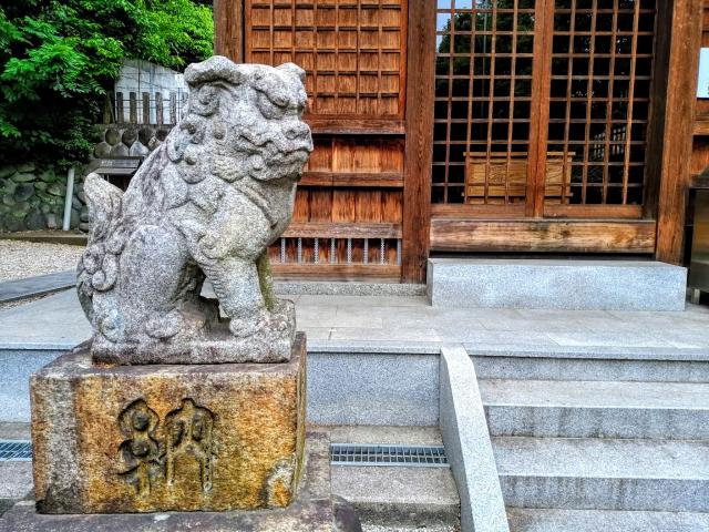 荒太神社の狛犬
