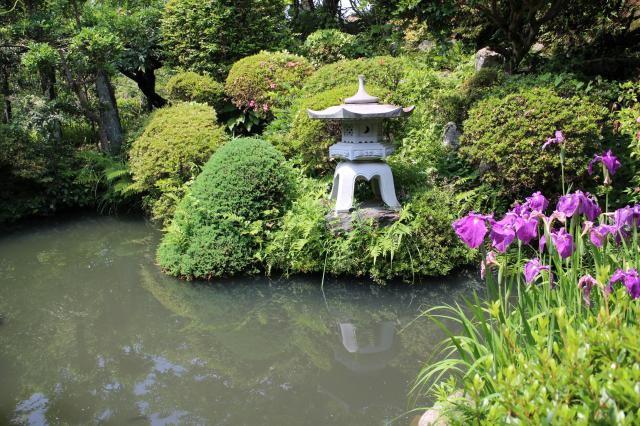 子安地蔵寺の庭園
