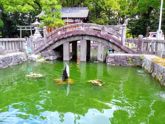 知立神社の庭園