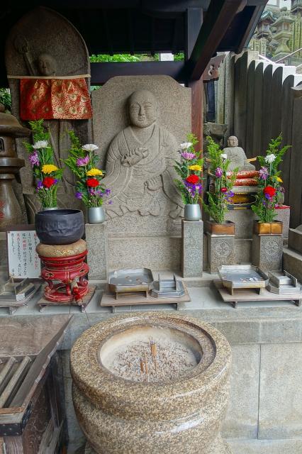 宝山寺の仏像