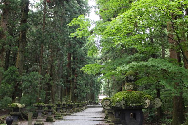 北口本宮冨士浅間神社の庭園