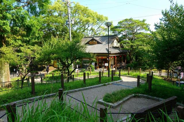 龍城神社の庭園