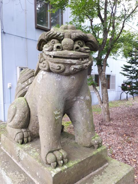 輪厚神社の狛犬