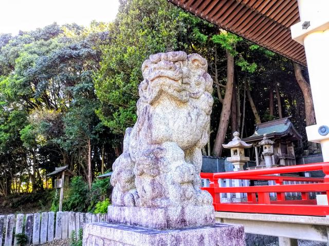 板山神社の狛犬