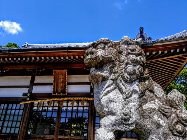 諏訪神社（前山諏訪神社）の狛犬