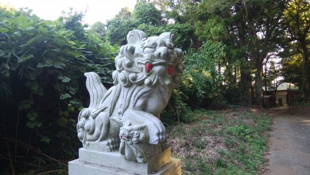 甕森神社の狛犬