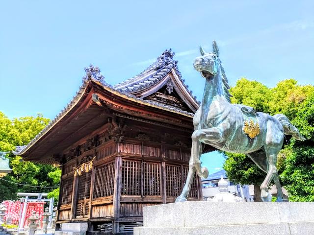 白鳥神社の狛犬