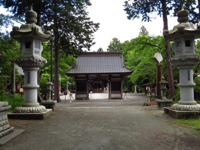 冨士御室浅間神社の山門