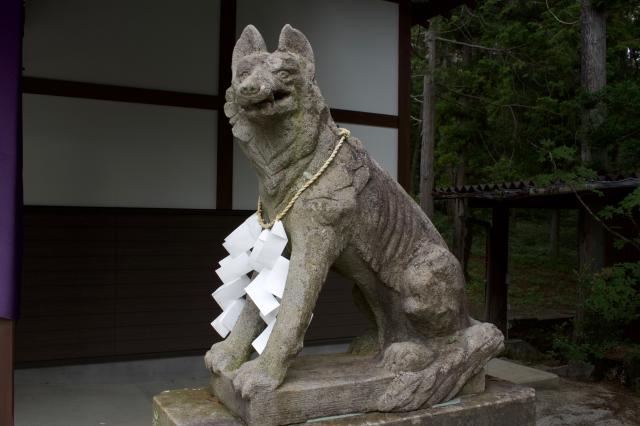 山津見神社の狛犬