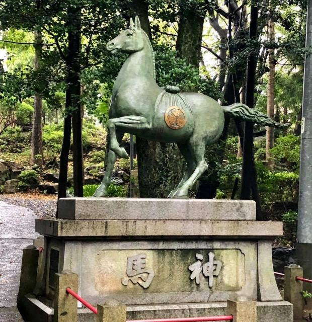 六所神社の狛犬